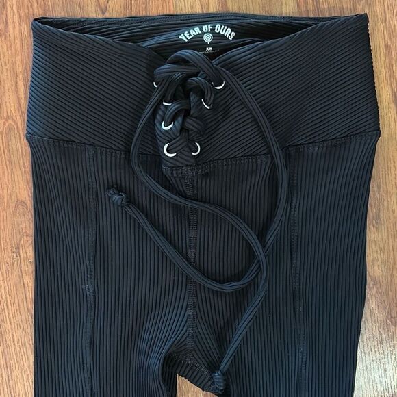 NWOT Year of Ours black ribbed football tight legging xs - Picture 1 of 4